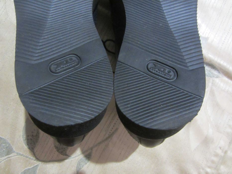 Сині шкіряні броги туфлі на платформі Pollini Італія