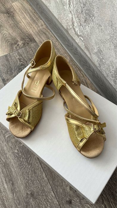 Дитячі бальні туфлі Club dance