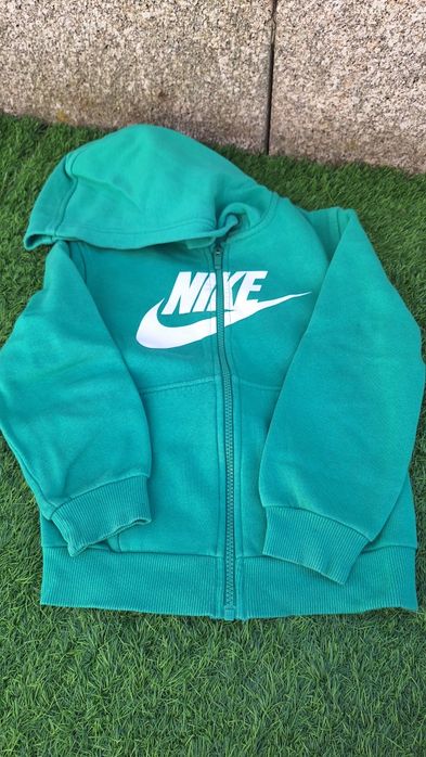 Casaco verde Nike tamanho 7
