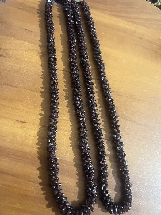 Продам бусы из натурального граната