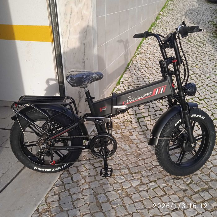 Oportunidade- Bicicleta, nova, 2000 W, 20 Ah, 2 motores-Dobra no meio.