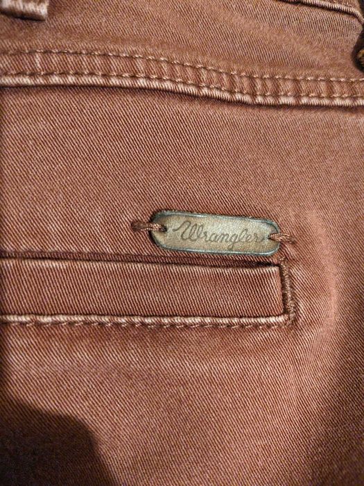 Oryginalne Spodnie Jeans Wrangler Shennan Chino W27 L34 damskie