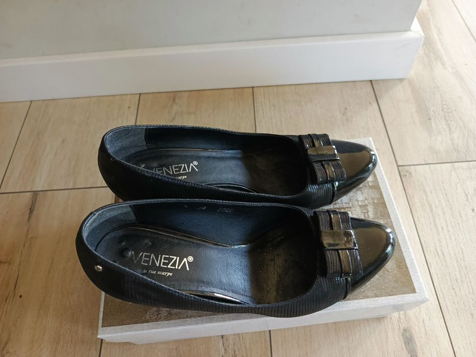 Czółenka na obcasie Venezia