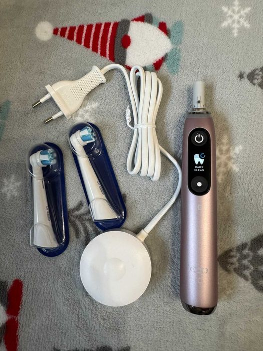 Szczoteczka soniczna Oral-b IO9 różowa