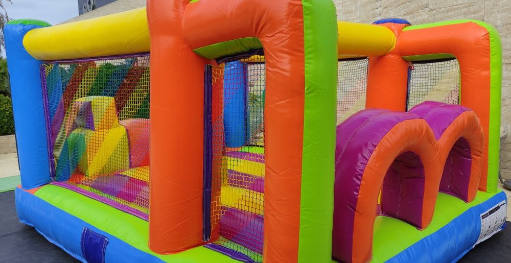 Insufláveis novos em lona certificada profissionais