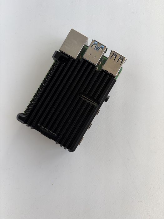 Raspberry Pi 4 Model B 4GB + microSD 32GB + алюмінієвий корпус + micro-HDMI
