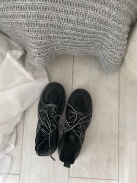 SINSAY buty sportowe, rozm. 40