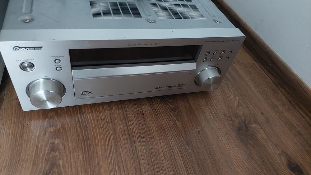 Amplituner pioneer VSX-1015