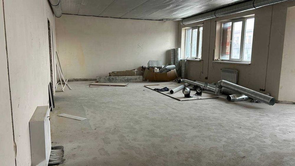 Продам фасадне приміщення 73 кв.м. вул. Набережна м. Вишгород