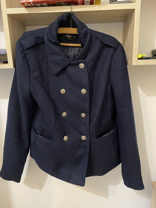 Elegancki granatowy płaszcz 38 M