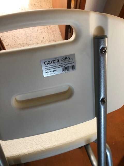 Cadeira duche e assento sanita para idosos