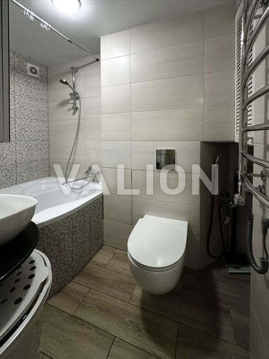 Продаж 2-кім квартири на вул. Олега Мудрака (Наумова) 41. Академ