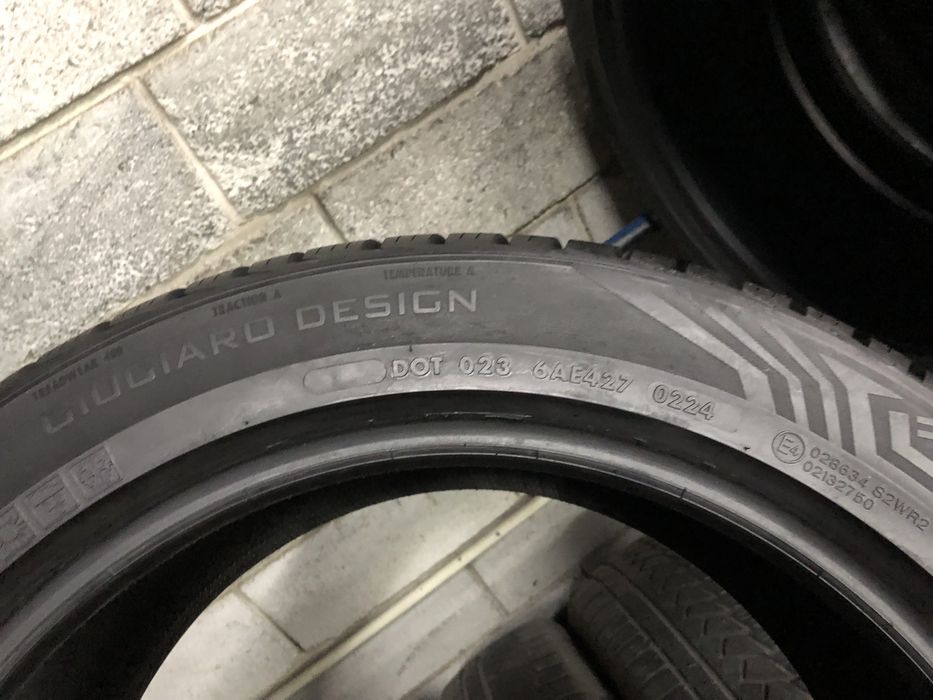Всесезонні шини 215/50 R17 VREDESTEIN