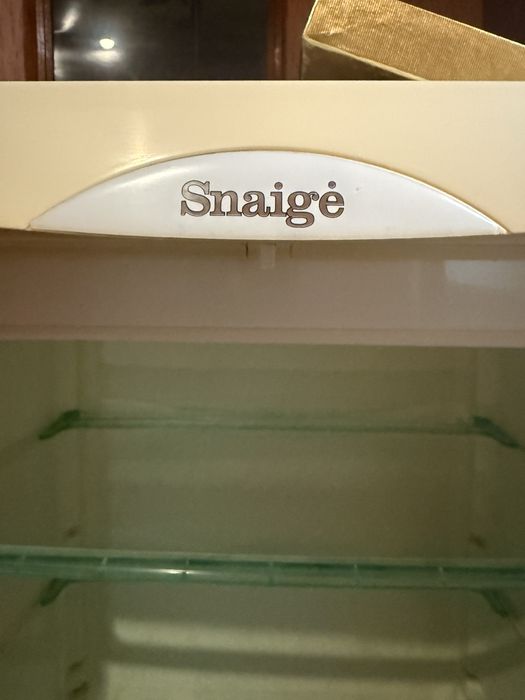 Холодильник Snaige