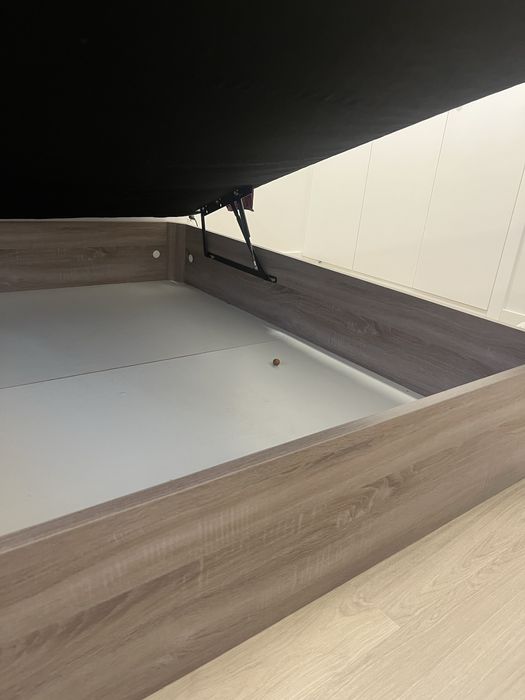 Cama de casal (sommier + colchão)