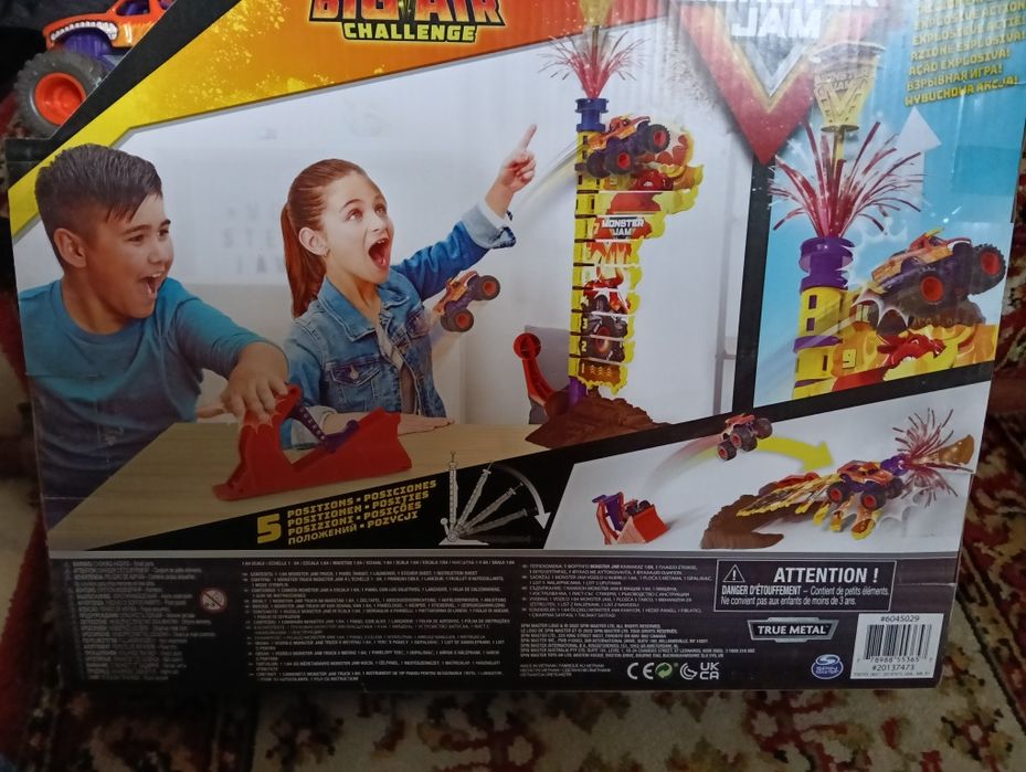 Playset Monster Jam El Toro Loco Big Air Challenge 1:64 - Spin Master
