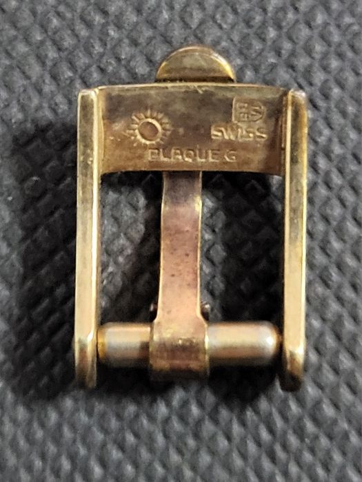 Fivela Omega 8mm em Plaquê Ouro