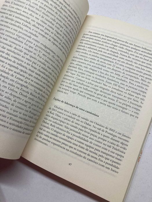 Livro - As Mulheres Normais Têm Qualquer Coisa de Excepcional
