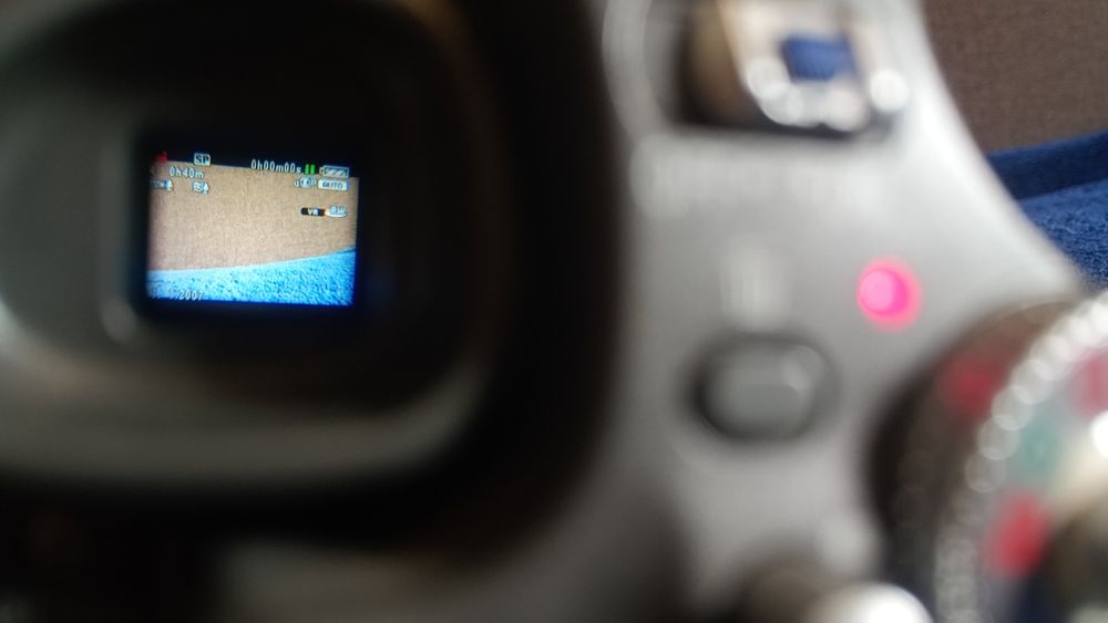 Видеокамера Panasonic VDR-D160