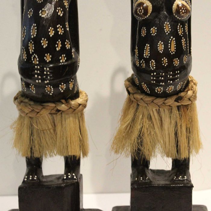 Escultura Madeira - Estilo Casal Tribal