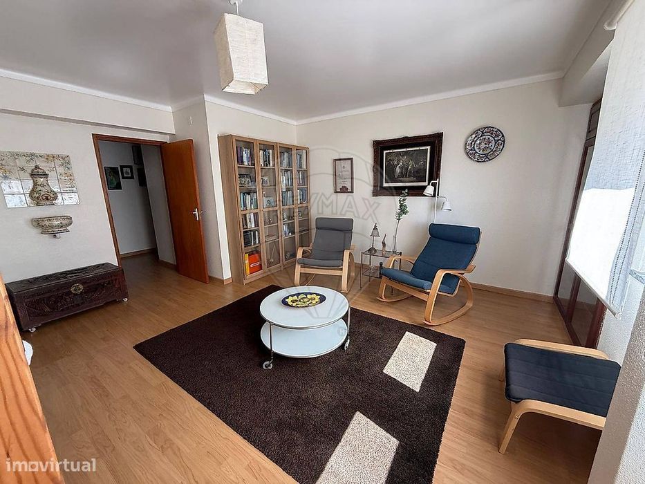 Apartamento T2 para arrendamento