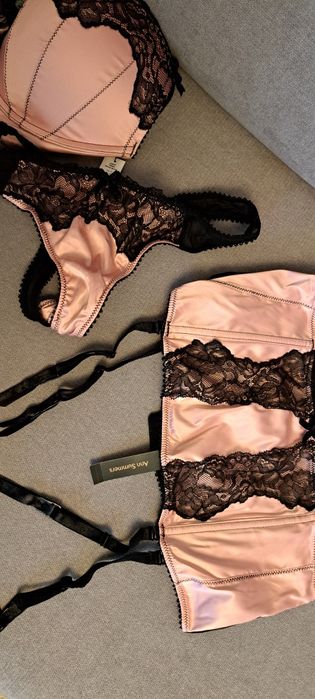 Ann Summers pas do pończoch 38-40