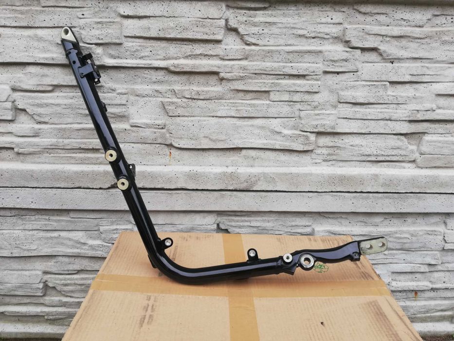 Triumph Scrambler 1200 XE '2020 odciąg podciąg ramy lewy LH