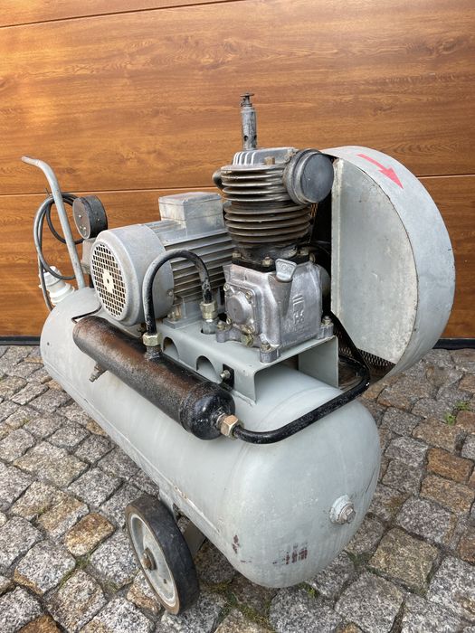 Kompresor sprężarka DDR 10Bar 380V 400V bardzo dobry stan