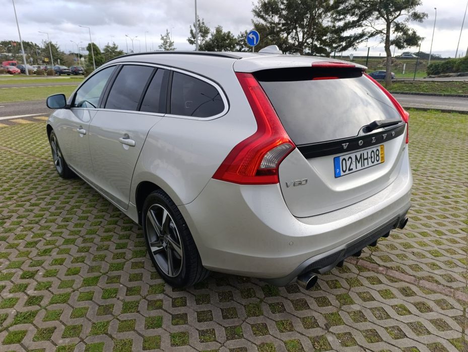 Volvo v 60 impecável com tudo feito  no carro