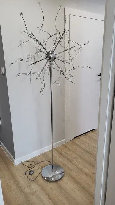 Podłogowa lampa wolnostojąca stojąca