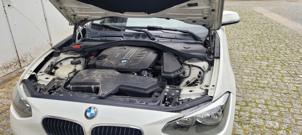 BMW 116, De 2014, Motor 2000, Branco Pérola.