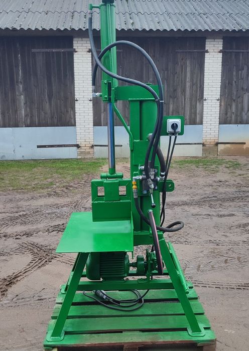 Rębak/łuparka do drewna, pieńków