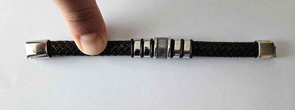 Pulseira de pele da Hassu (homem)