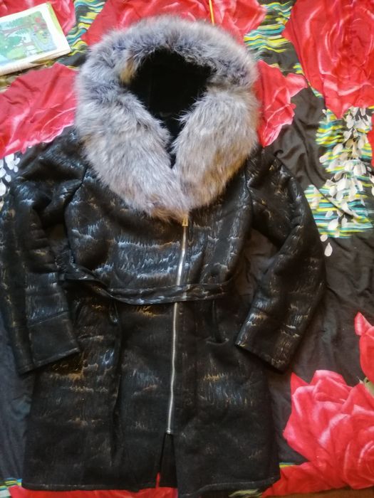 Женская дубленка.