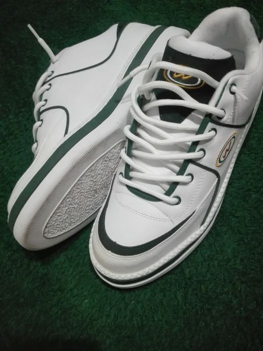 Sapatilhas novas branco e verde
