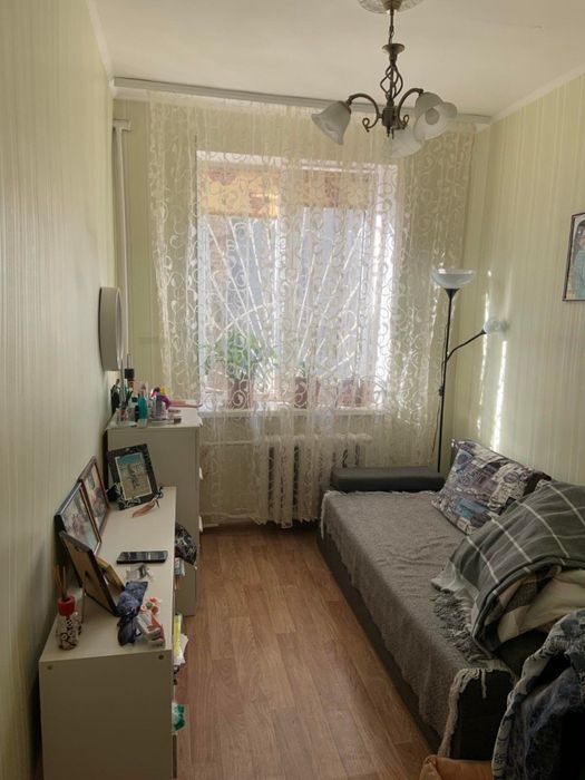 Продам 3-х комнатную квартиру в Приморском районе