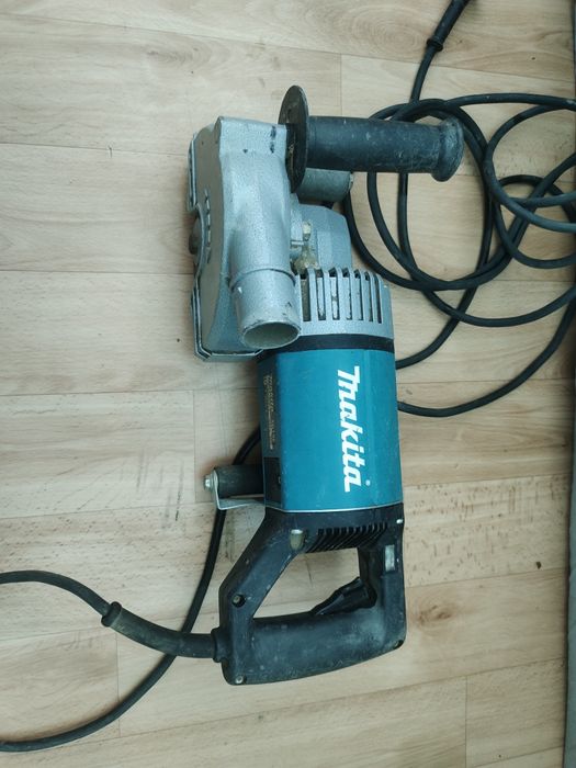 Штроборез Makita SG150