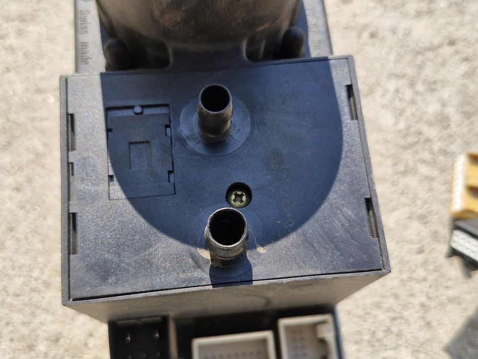 Pompa centralnego modul komfortu audi a4 b5 a3 8l