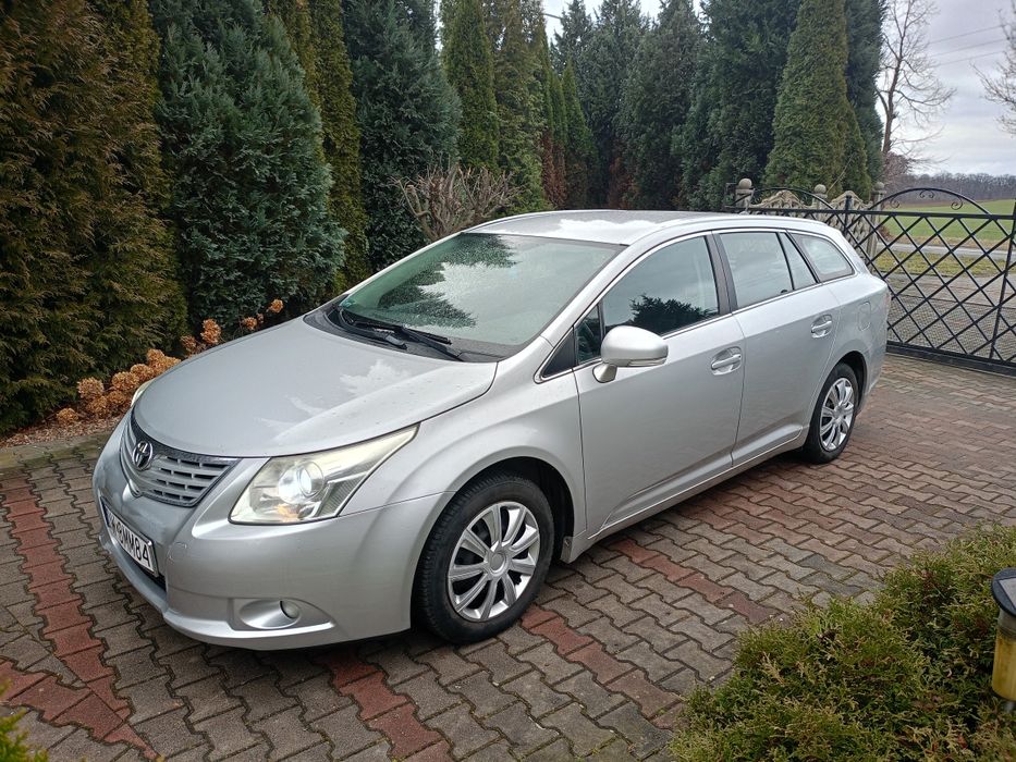 Toyota Avensis T27