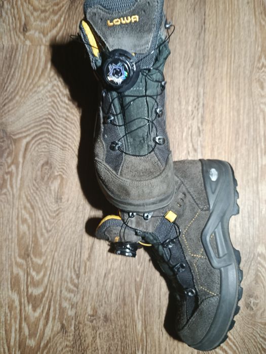 Ботинки детские гортекс бр.Lowa Германия пр.Словакия р,33ст.21,2-21,5