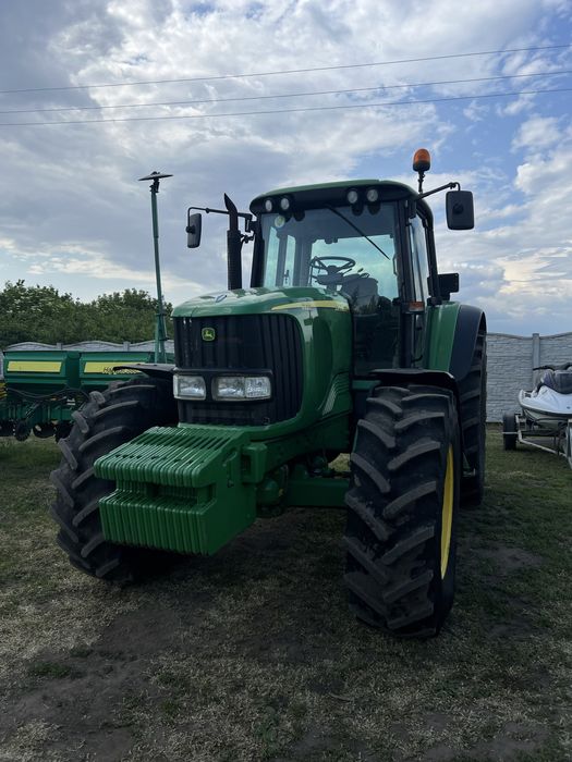 Продам John Deere 6920