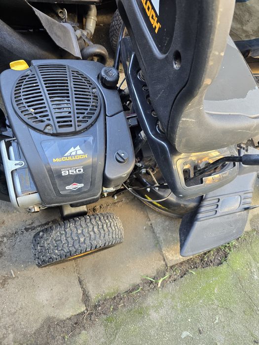 Kosiarka traktorek mackuloch model  850