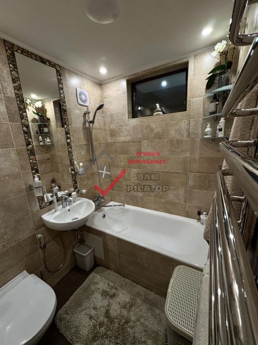 Продаж 2-кімн. квартири, 42 м², 1/4 поверх, ваш ідеальний дім!
