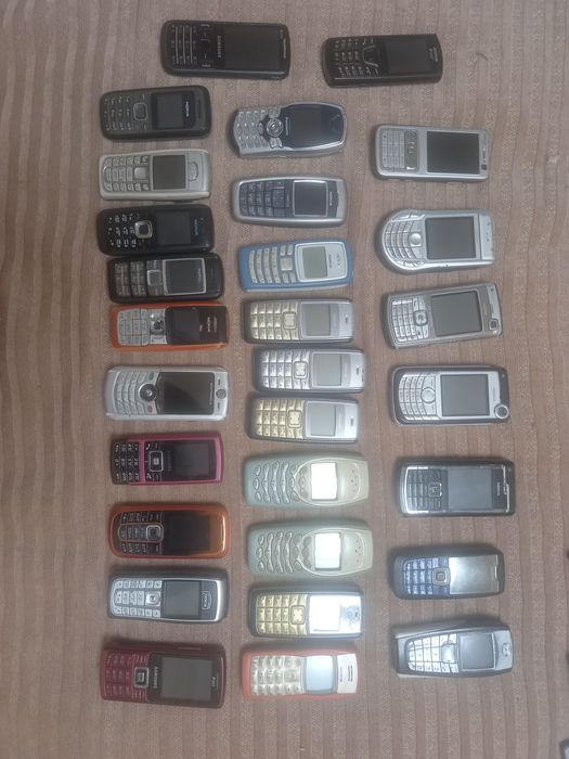 Мобильные телефоны