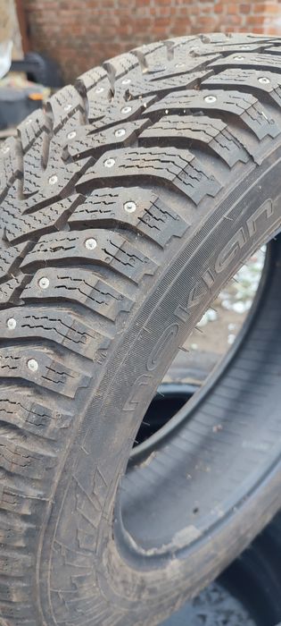 Шини 205/60/16 б/в