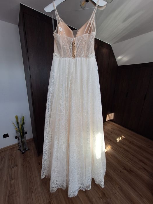 Suknia ślubna w kolorze szampańskim rozm. 36