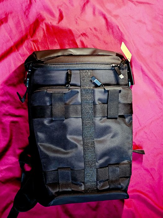 Продам оригинальный рюкзак  от бренда Lenovo серия Legion