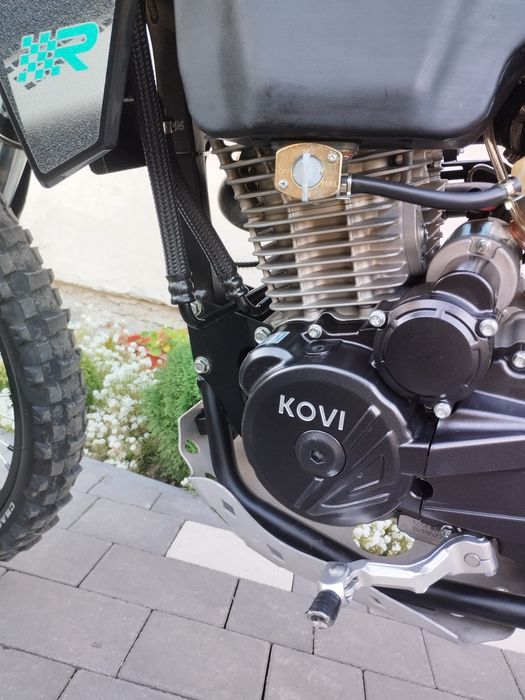 ендуро мотоцикл kovi