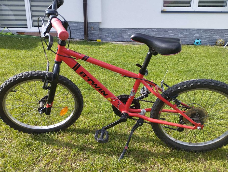 Rower b-twin czerwony