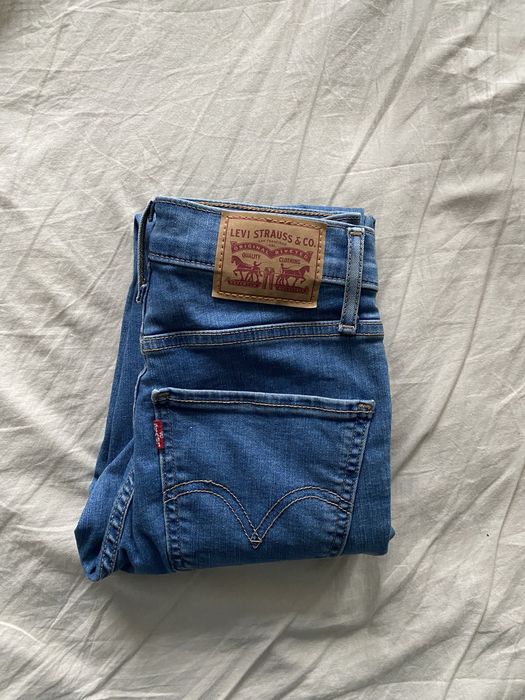 Levis jeansy damskie slim wysoki stan